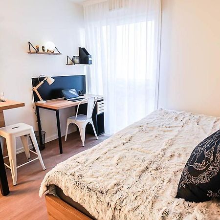 Апарт отель Uxco Uppehalls Ле-Пети-Кевийи Экстерьер фото